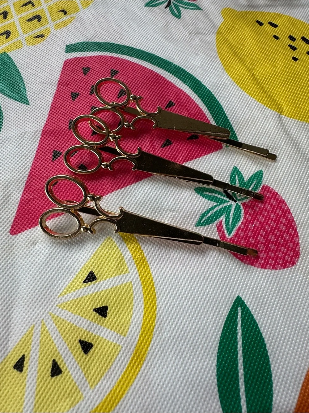 New Set of 3 Scissor Hair Clips